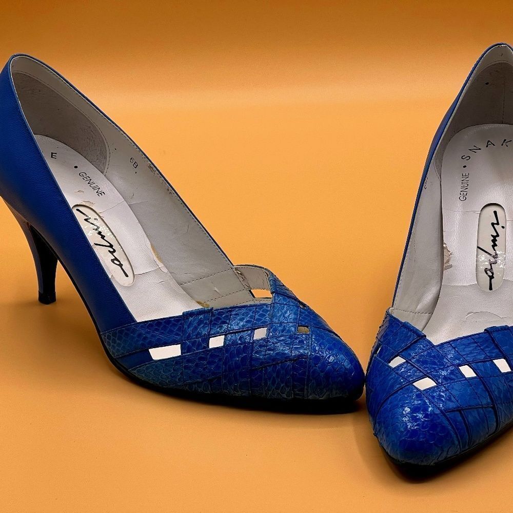 Gorgeous Blue Genuine Snakeskin Vintage Impo Pumps